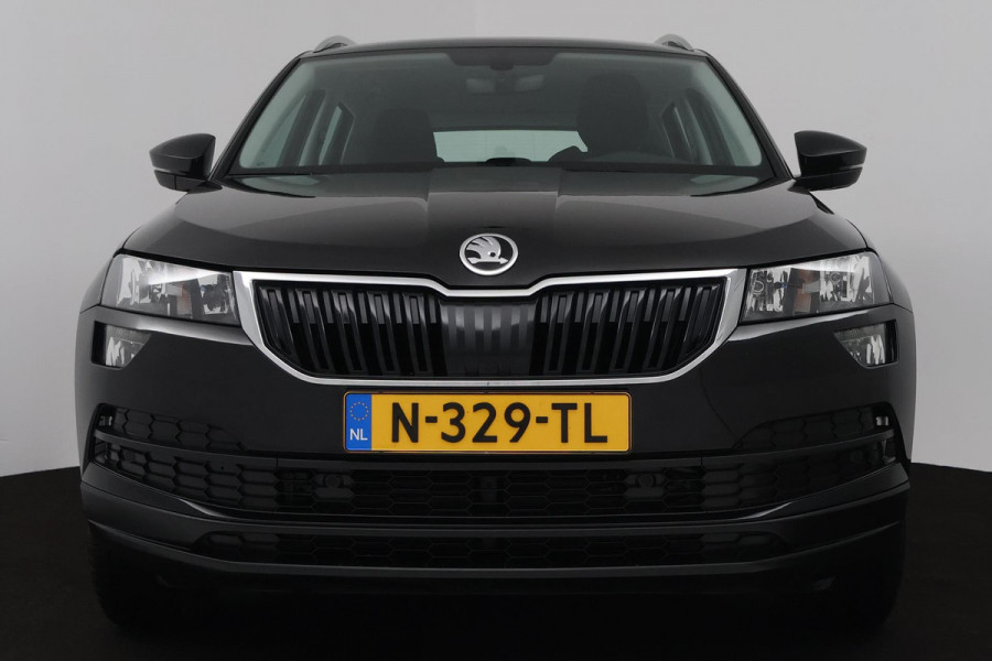 Škoda Karoq 1.0 TSI Business Edition (ACHTERUITRIJCAMERA, STOELVERWARMING, PARKEERSENSOREN, CRUISE CONTROL, NAVIGATIE, CARPLAY)