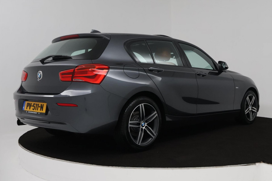 BMW 1-serie 118i Corporate Lease High Executive (PANORAMADAK, STOELVERWARMING, AUTOMAAT, CRUISE CONTROL, SENSOREN, DEALER ONDERH)