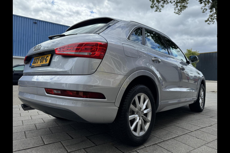 Audi Q3 1.4 TFSI CoD Design Pro Line Plus AUTOMAAT 61.000 KM - Navigatie I Airco I LED / PDC I Sport velgen I Dealer onderhouden