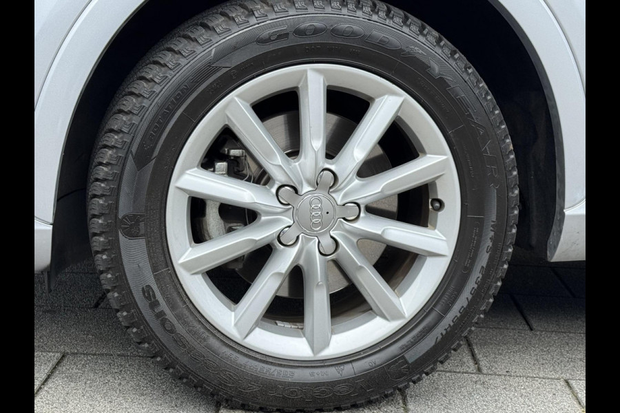 Audi Q3 1.4 TFSI CoD Design Pro Line Plus AUTOMAAT 61.000 KM - Navigatie I Airco I LED / PDC I Sport velgen I Dealer onderhouden