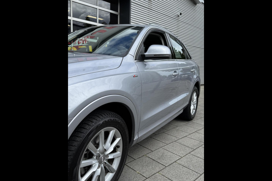 Audi Q3 1.4 TFSI CoD Design Pro Line Plus AUTOMAAT 61.000 KM - Navigatie I Airco I LED / PDC I Sport velgen I Dealer onderhouden