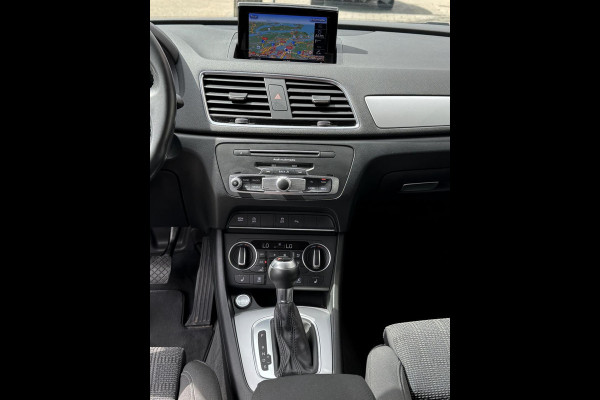 Audi Q3 1.4 TFSI CoD Design Pro Line Plus AUTOMAAT 61.000 KM - Navigatie I Airco I LED / PDC I Sport velgen I Dealer onderhouden