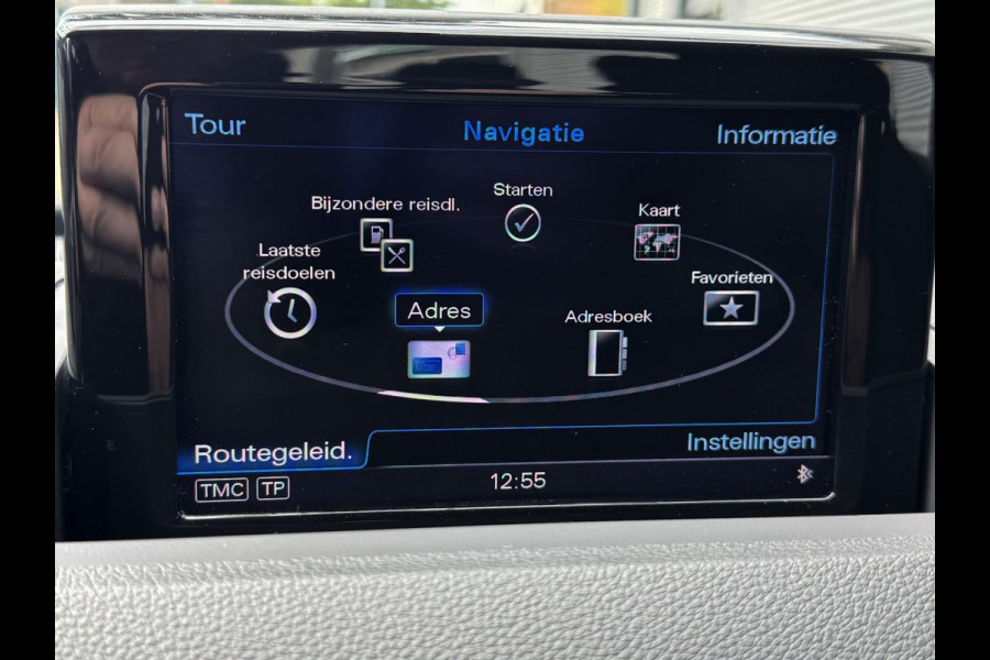 Audi Q3 1.4 TFSI CoD Design Pro Line Plus AUTOMAAT 61.000 KM - Navigatie I Airco I LED / PDC I Sport velgen I Dealer onderhouden