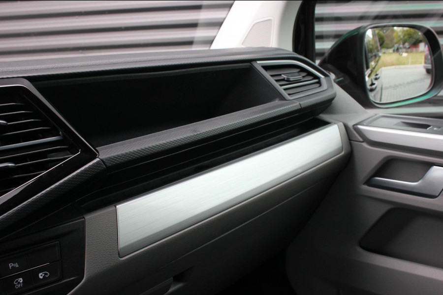Volkswagen Transporter 2.0 TDI L2H1 199PK BULLI DC 4MOTION DUBBEL CABINE / KUIPSTOELEN / FULL OPTINS / LEDERENBEKLEDING/FULL BLACK