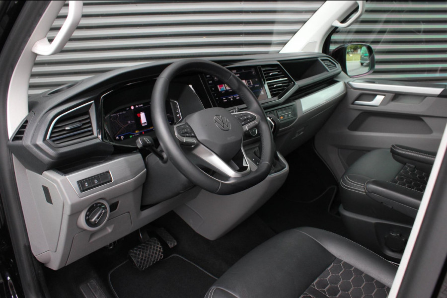 Volkswagen Transporter 2.0 TDI L2H1 199PK BULLI DC 4MOTION DUBBEL CABINE / KUIPSTOELEN / FULL OPTINS / LEDERENBEKLEDING/FULL BLACK