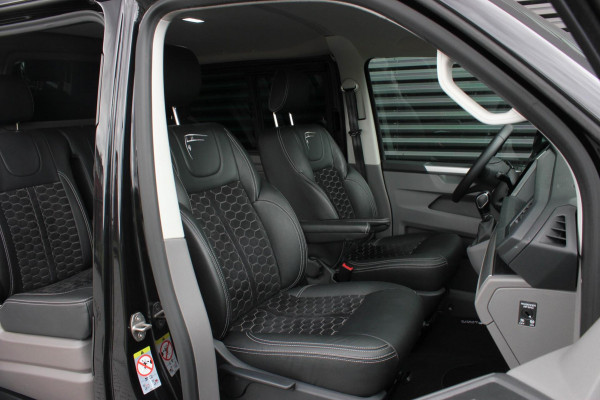 Volkswagen Transporter 2.0 TDI L2H1 199PK BULLI DC 4MOTION DUBBEL CABINE / KUIPSTOELEN / FULL OPTINS / LEDERENBEKLEDING/FULL BLACK