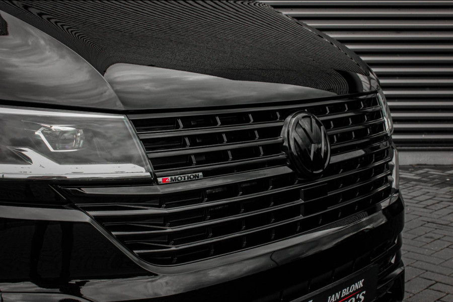 Volkswagen Transporter 2.0 TDI L2H1 199PK BULLI DC 4MOTION DUBBEL CABINE / KUIPSTOELEN / FULL OPTINS / LEDERENBEKLEDING/FULL BLACK