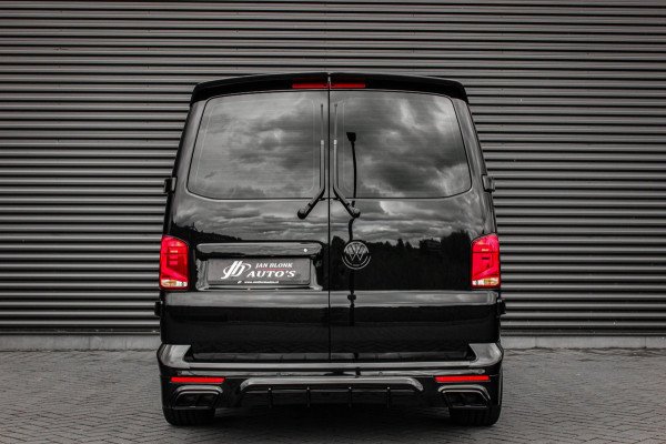 Volkswagen Transporter 2.0 TDI L2H1 199PK BULLI DC 4MOTION DUBBEL CABINE / KUIPSTOELEN / FULL OPTINS / LEDERENBEKLEDING/FULL BLACK