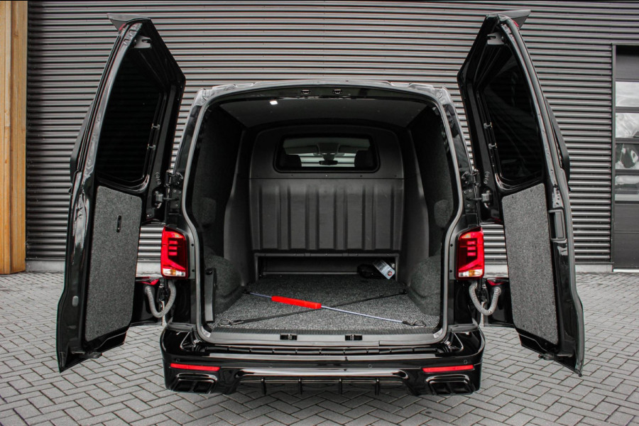 Volkswagen Transporter 2.0 TDI L2H1 199PK BULLI DC 4MOTION DUBBEL CABINE / KUIPSTOELEN / FULL OPTINS / LEDERENBEKLEDING/FULL BLACK