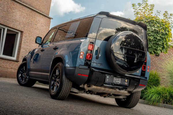 Land Rover Defender 3.0 P400 110 S 5 Persoons Luchtvering Trekhaak LED Camera Urban 19'' Land Rover Defender 3.0 P400 110 S 5 Persoons Luchtvering Trekhaak LED Camera Urban 19''