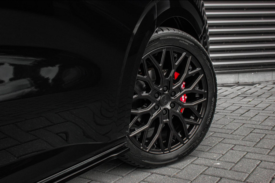 Volkswagen Transporter 2.0 TDI L2H1 BULLI 150PK DSG FULL BLACK / DRIVER ASSISTANCE / 2-ZITS / MY2024 / CAMERA / ADAP.CRUISE / FUL