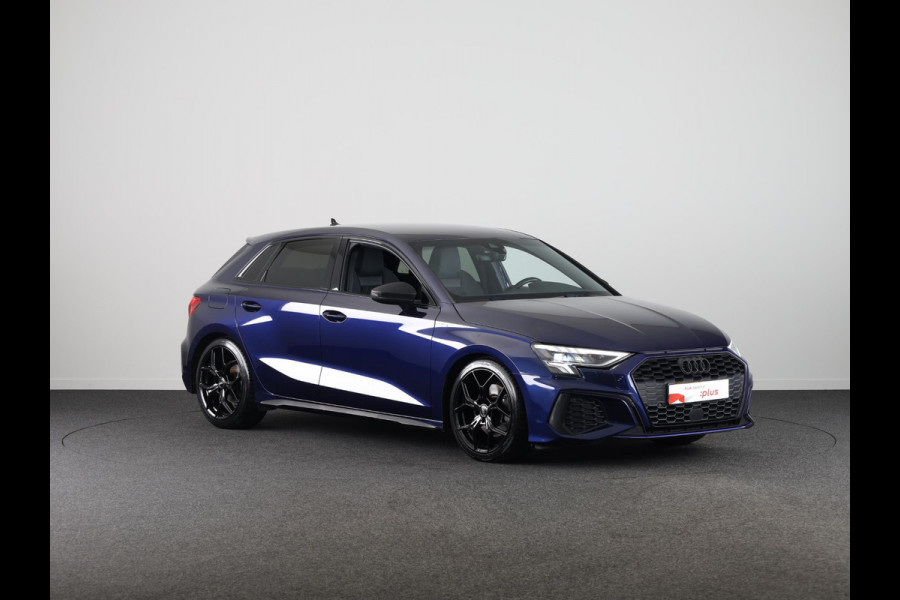Audi A3 Sportback 35 TFSI edition one 150 pk | Navigatie | Parkeersensoren achter | Adaptieve cruise control | LED koplampen | Stoelverwarming | S-Line |