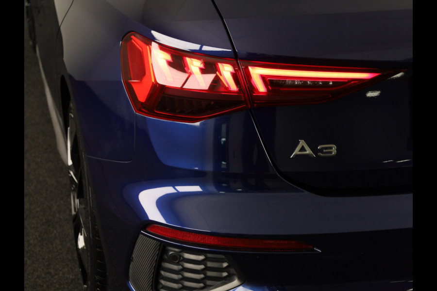 Audi A3 Sportback 35 TFSI edition one 150 pk | Navigatie | Parkeersensoren achter | Adaptieve cruise control | LED koplampen | Stoelverwarming | S-Line |