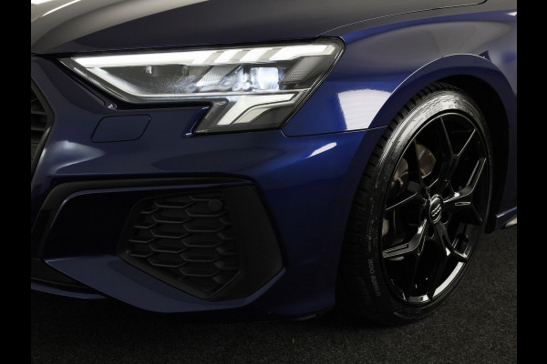 Audi A3 Sportback 35 TFSI edition one 150 pk | Navigatie | Parkeersensoren achter | Adaptieve cruise control | LED koplampen | Stoelverwarming | S-Line |