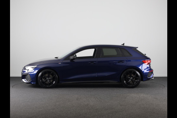 Audi A3 Sportback 35 TFSI edition one 150 pk | Navigatie | Parkeersensoren achter | Adaptieve cruise control | LED koplampen | Stoelverwarming | S-Line |