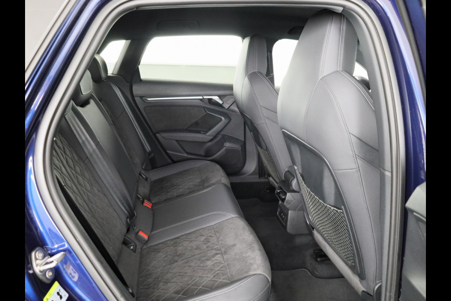 Audi A3 Sportback 35 TFSI edition one 150 pk | Navigatie | Parkeersensoren achter | Adaptieve cruise control | LED koplampen | Stoelverwarming | S-Line |