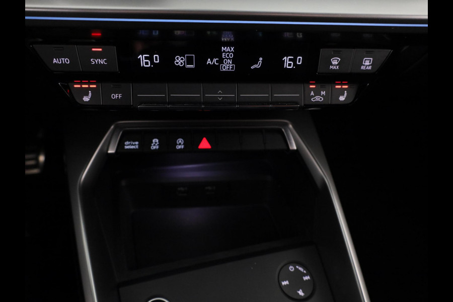 Audi A3 Sportback 35 TFSI edition one 150 pk | Navigatie | Parkeersensoren achter | Adaptieve cruise control | LED koplampen | Stoelverwarming | S-Line |