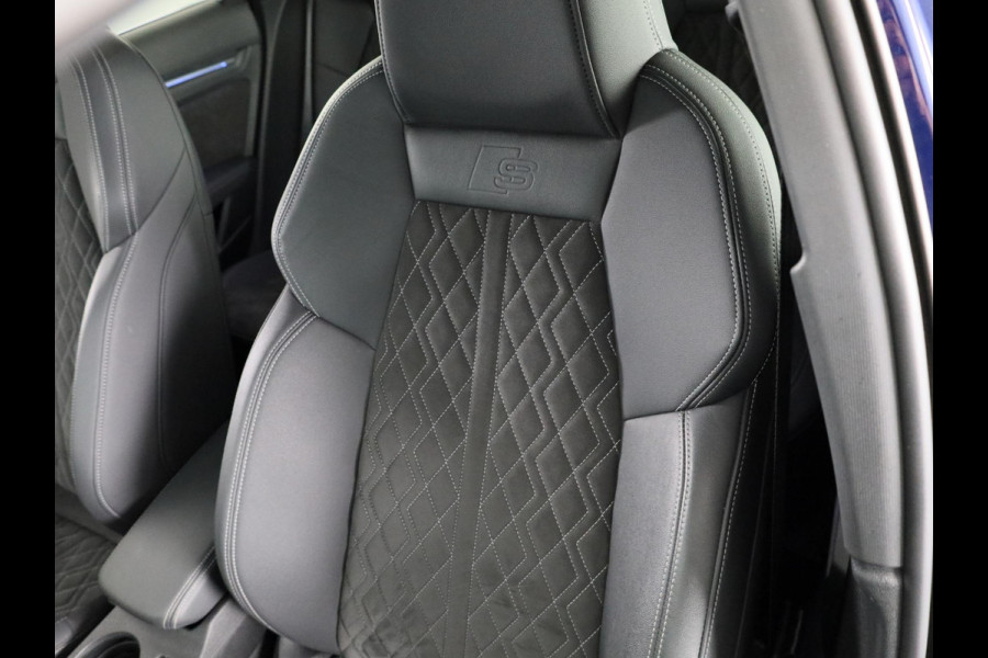 Audi A3 Sportback 35 TFSI edition one 150 pk | Navigatie | Parkeersensoren achter | Adaptieve cruise control | LED koplampen | Stoelverwarming | S-Line |