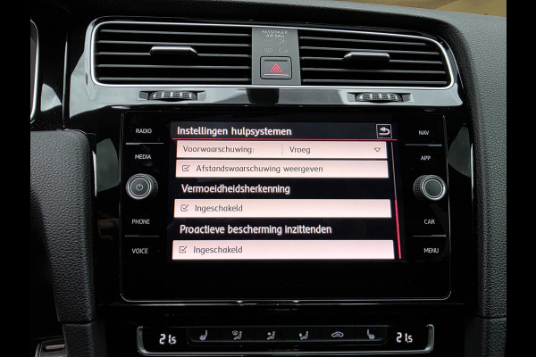 Volkswagen Golf 2.0 TSI GTI Performance / DSG / PANO / LED / Garantie / Full Options
