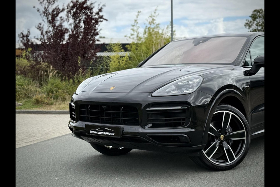 Porsche Cayenne Coupé 3.0 E-Hybrid SportDesign|Sport Chrono|Burmester® |Softclose doors|Camera 360°|AppleCarplay