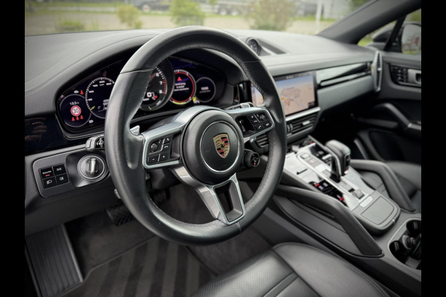 Porsche Cayenne Coupé 3.0 E-Hybrid SportDesign|Sport Chrono|Burmester® |Softclose doors|Camera 360°|AppleCarplay