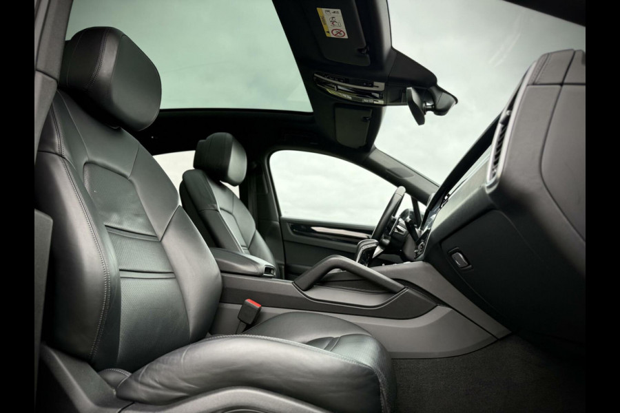Porsche Cayenne Coupé 3.0 E-Hybrid SportDesign|Sport Chrono|Burmester® |Softclose doors|Camera 360°|AppleCarplay