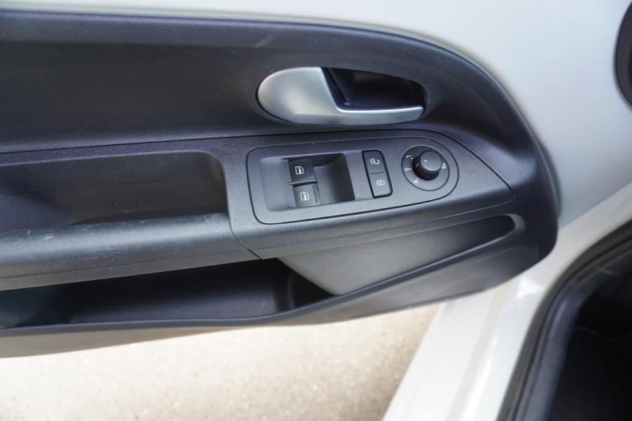 Volkswagen up! 1.0 BMT move up! Airco