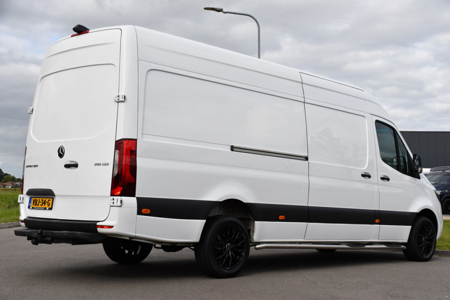Mercedes-Benz Sprinter 316 2.2 CDI L3H2 PB Edition Camera, Cruise, 10,5'' Mbux, Carplay, LED, Automaat, Stoelverwarming, Sensoren, Trekhaak, 164pk, Uniek!
