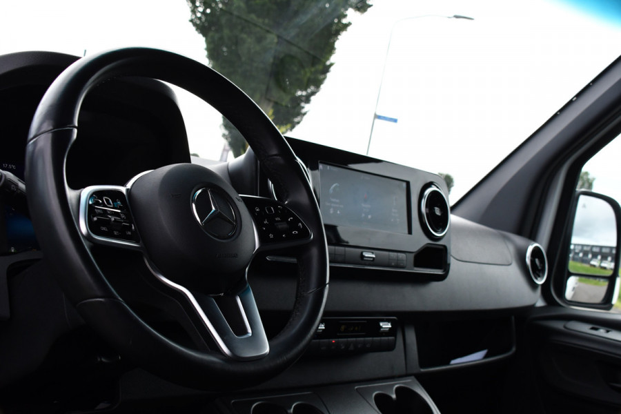 Mercedes-Benz Sprinter 316 2.2 CDI L3H2 PB Edition Camera, Cruise, 10,5'' Mbux, Carplay, LED, Automaat, Stoelverwarming, Sensoren, Trekhaak, 164pk, Uniek!