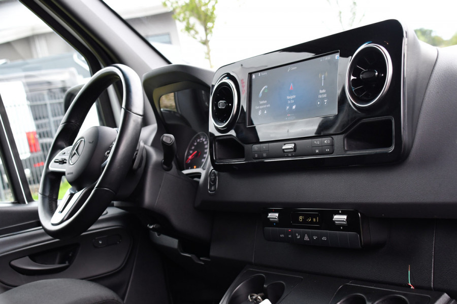 Mercedes-Benz Sprinter 316 2.2 CDI L3H2 PB Edition Camera, Cruise, 10,5'' Mbux, Carplay, LED, Automaat, Stoelverwarming, Sensoren, Trekhaak, 164pk, Uniek!