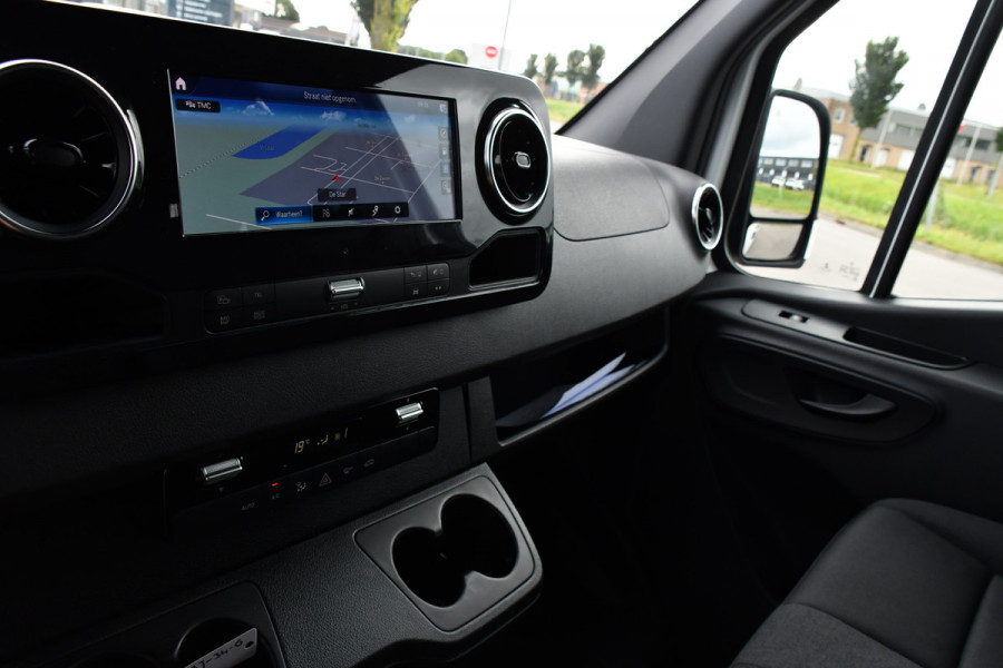 Mercedes-Benz Sprinter 316 2.2 CDI L3H2 PB Edition Camera, Cruise, 10,5'' Mbux, Carplay, LED, Automaat, Stoelverwarming, Sensoren, Trekhaak, 164pk, Uniek!