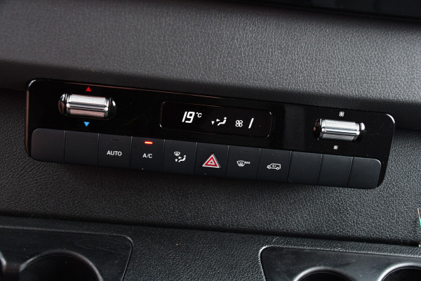 Mercedes-Benz Sprinter 316 2.2 CDI L3H2 PB Edition Camera, Cruise, 10,5'' Mbux, Carplay, LED, Automaat, Stoelverwarming, Sensoren, Trekhaak, 164pk, Uniek!
