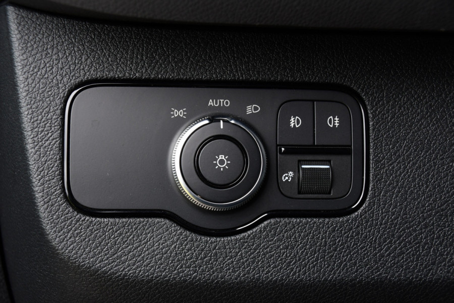 Mercedes-Benz Sprinter 316 2.2 CDI L3H2 PB Edition Camera, Cruise, 10,5'' Mbux, Carplay, LED, Automaat, Stoelverwarming, Sensoren, Trekhaak, 164pk, Uniek!