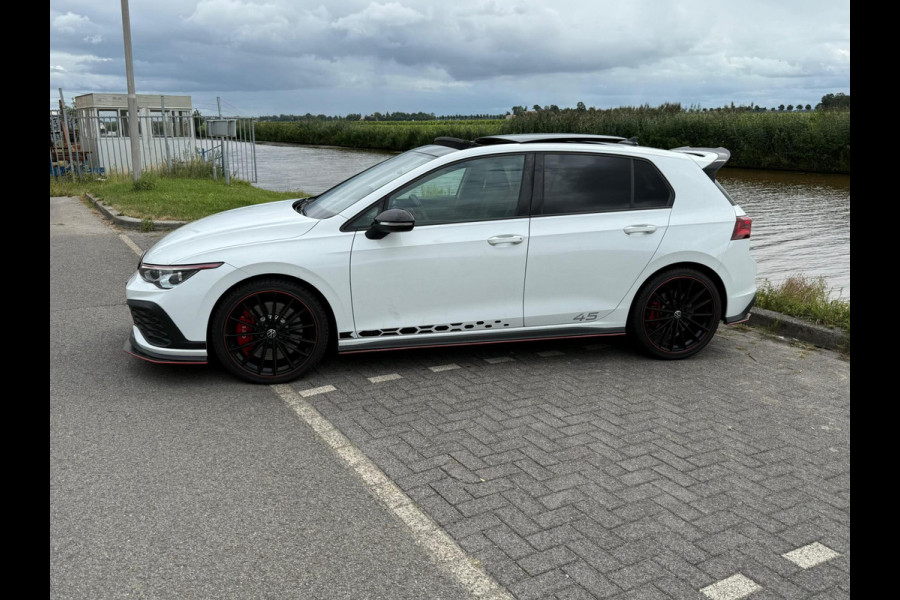 Volkswagen Golf 2.0 TSI GTI EDITION 45 / ACRAPOVIC