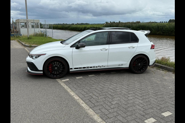 Volkswagen Golf 2.0 TSI GTI EDITION 45 / ACRAPOVIC