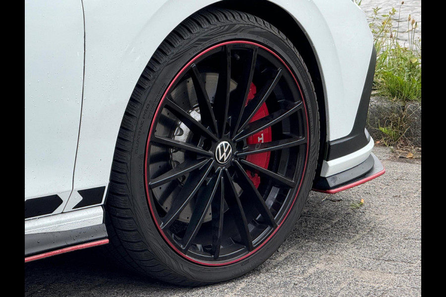 Volkswagen Golf 2.0 TSI GTI EDITION 45 / ACRAPOVIC