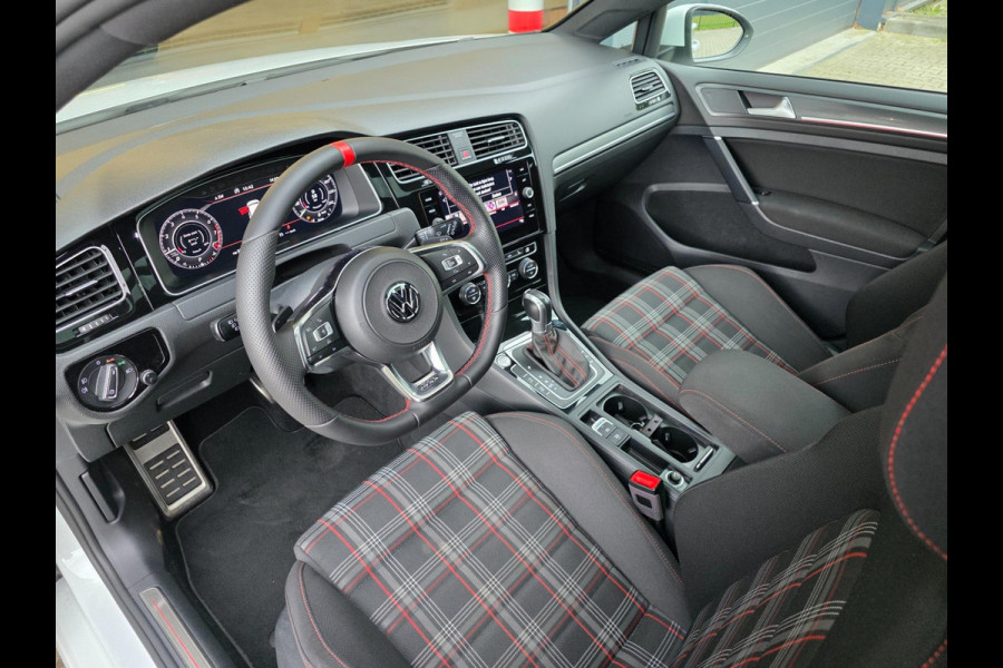 Volkswagen Golf 2.0 TSI GTI Performance / DSG / PANO / LED / Garantie / Full Options