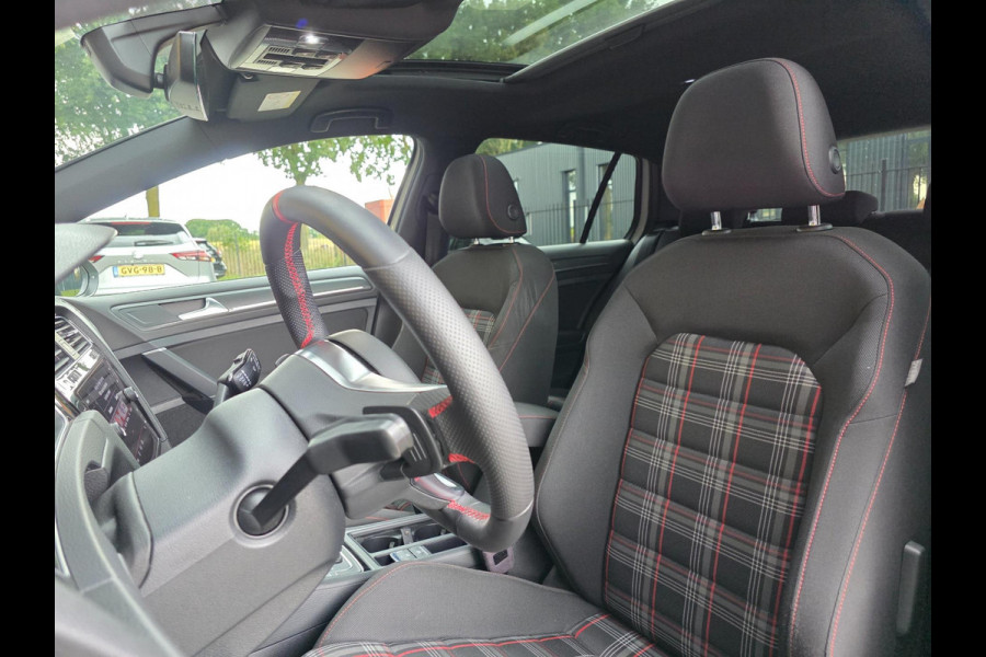 Volkswagen Golf 2.0 TSI GTI Performance / DSG / PANO / LED / Garantie / Full Options