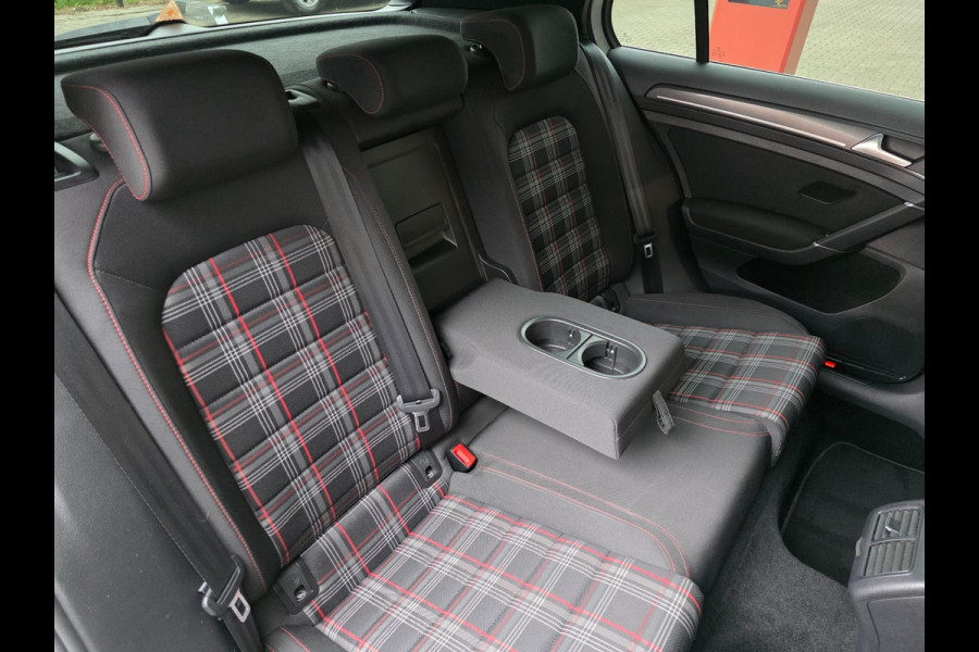 Volkswagen Golf 2.0 TSI GTI Performance / DSG / PANO / LED / Garantie / Full Options