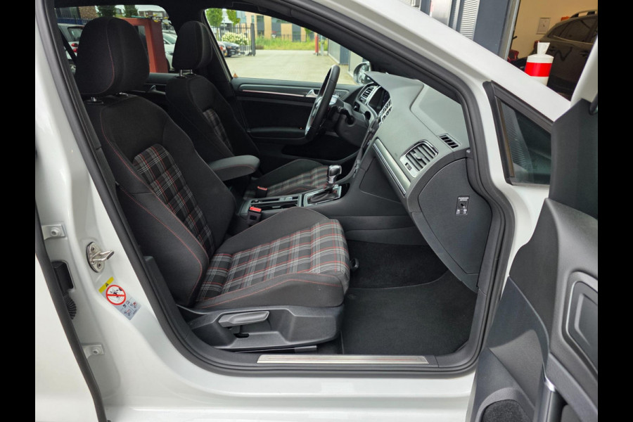 Volkswagen Golf 2.0 TSI GTI Performance / DSG / PANO / LED / Garantie / Full Options