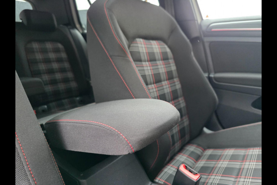 Volkswagen Golf 2.0 TSI GTI Performance / DSG / PANO / LED / Garantie / Full Options