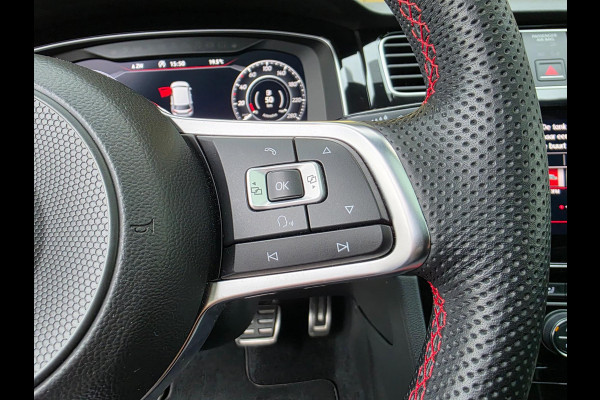 Volkswagen Golf 2.0 TSI GTI Performance / DSG / PANO / LED / Garantie / Full Options