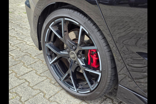 Audi A3 Sportback 2.5 TFSI RS3 / Pano / B&O / Matrix LED / Dealer onderhouden / Full options / HUD / RS Zetels / GPS Track & Trace