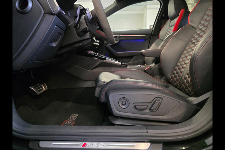 Audi A3 Sportback 2.5 TFSI RS3 / Pano / B&O / Matrix LED / Dealer onderhouden / Full options / HUD / RS Zetels / GPS Track & Trace