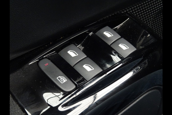 Citroën C3 1.2 PureTech Shine * CARPLAY * PDC * DEALER ONDERH. !!