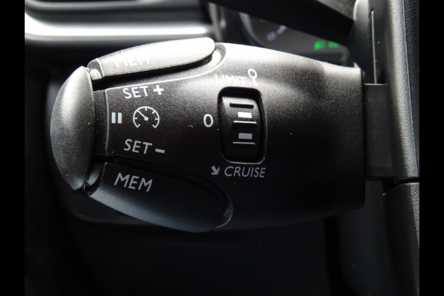 Citroën C3 1.2 PureTech Shine * CARPLAY * PDC * DEALER ONDERH. !!