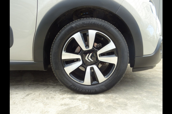 Citroën C3 1.2 PureTech Shine * CARPLAY * PDC * DEALER ONDERH. !!