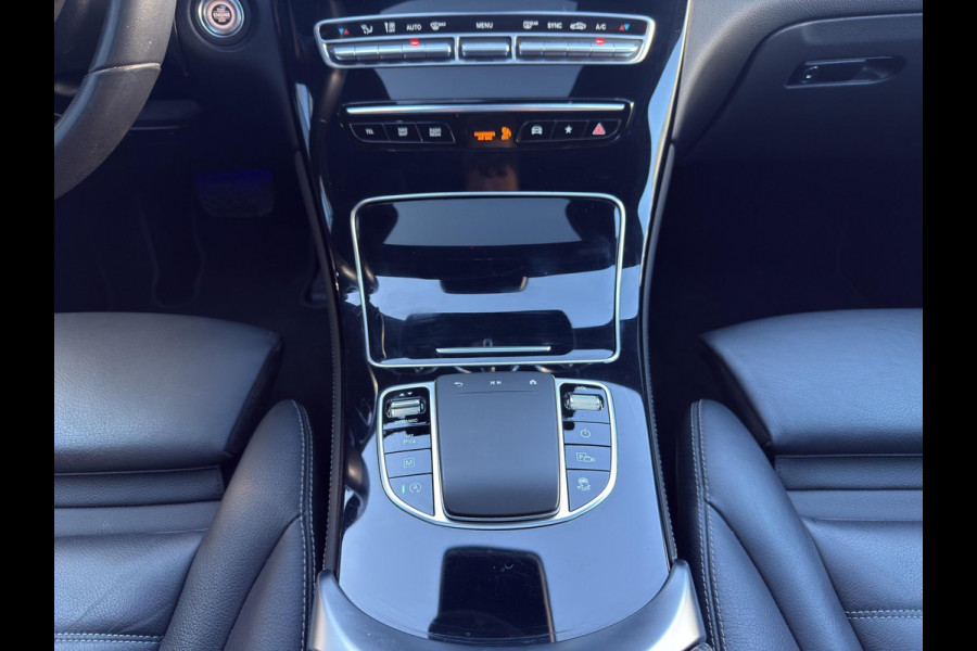 Mercedes-Benz GLC Coupé GLC 220 d 4MATIC AMG Pano Leder Burmester