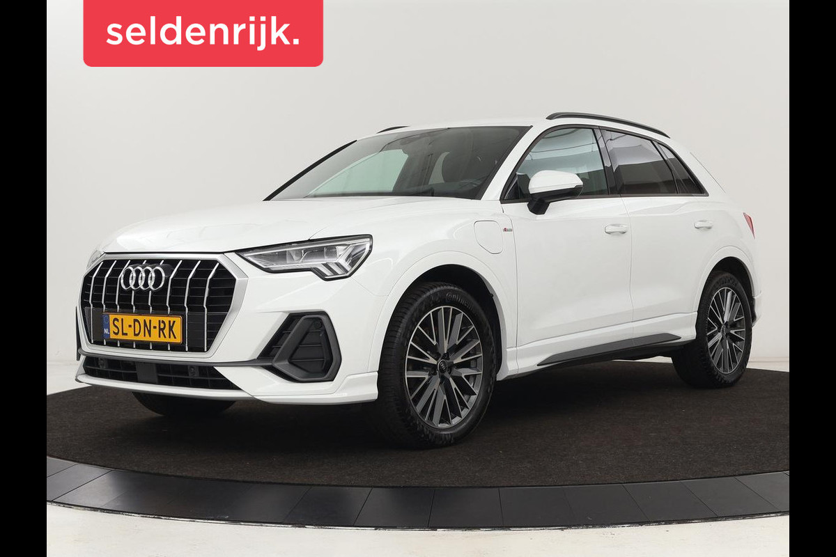 Audi Q3 45 TFSI e S edition | Stoelverwarming | Adaptive cruise | Carplay | 19'' | Virtual Cockpit | Sportstoelen | Half leder | Full LED | Parkeerhulp | PHEV | Plug In