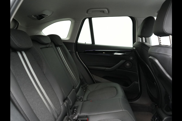 BMW X1 xDrive25e Sportline Plug in Hybrid 222pk Dealer O.H PHEV | Harman Kardon | Apple Carplay | Lederen Sportstoelen | Camera | Navigatie | Cruise Control | DAB